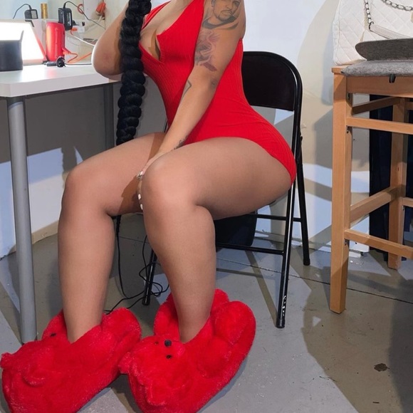 Red Teddy Bear Slippers🐻❤️ - Picture 2 of 5